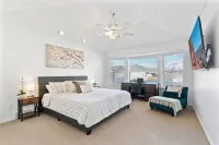 🏠Private home with hot tub. Beds for 32!