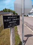 Charming 2 bedroom apartment in Calumet's Historic district!
