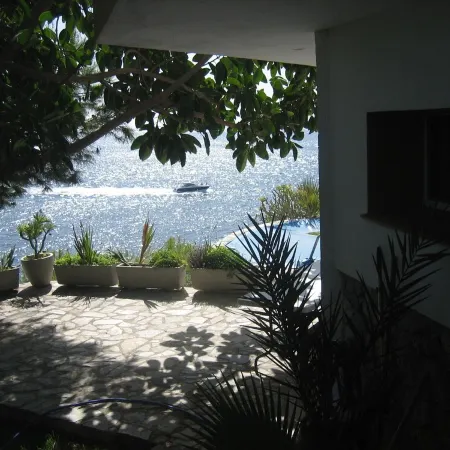 Rent apartment with pool in natural setting
