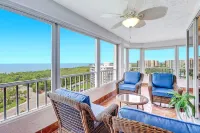 Spectacular penthouse end unit!