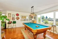 Spacious Renovated Mid-Century Charmer - New