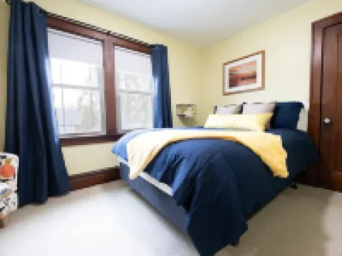 The Sunflower Home- Game Room & Hot Tub! Pet Friendly: Dogs & Cats Are Welcome! Hoteles en Superior