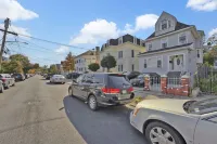 Luxury 2-bedroom apt in NY Hotels in Mt Vernon