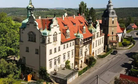 90qm Luxus Apartment im Schloss Cotta Отели в г. Дома