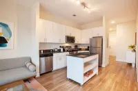 Garage Parking - A Cozy and Stylish Suite Xcape