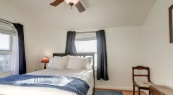 Charming Home Minutes from Downtown Rockville