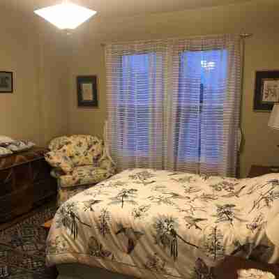 Restored 1906 3-Bedroom Townhouse Overlooking the Mississippi River Unit #1. Rooms