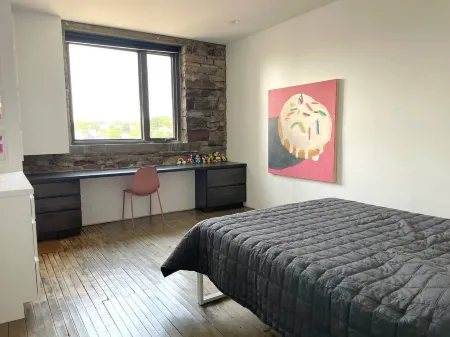 Downtown Medina Contemporary Loft