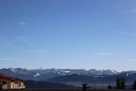 FeWo Längl - modern "Alpenguck" apartment with pool and sauna in the Allgäu