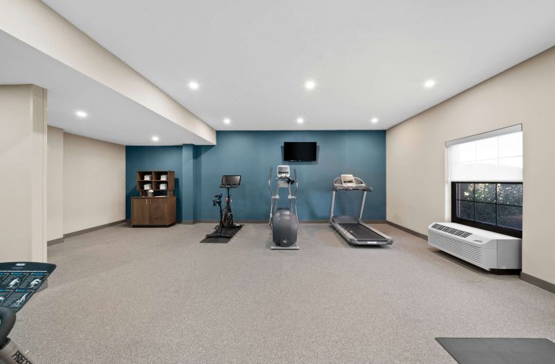 Hampton Inn Franklin/Milford photo 2