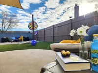 Spacious Backyard with Games/Grill & Fire Pit/2 Kings/Boat Parking/Dogs Welcome