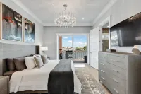 Luxury Waterfront Townhome 3Br w/ Pool, Dock, Boat Slip & 4 Decks, Walk to Beach