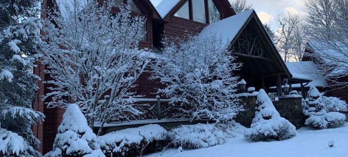 Highlands Luxury Mountain Retreat • Hot Tub • Waterfall • Kid's Zone • Sleeps 12 Hotels in Highlands