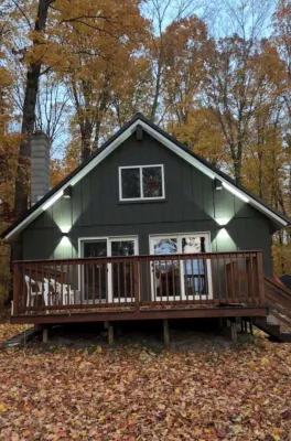 3-bedroom cottage in charming McMillan with WiFi in the East Lake Community