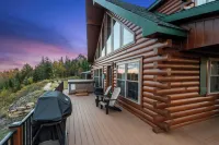 MtnView+Hottub+Lg Outdoor Area