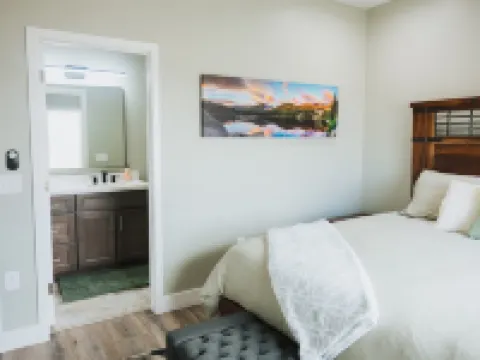 Cougar Canyon Unit C Hotels in Heber