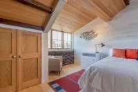 Waterfront Two Master Suite Penthouse with Rooftop