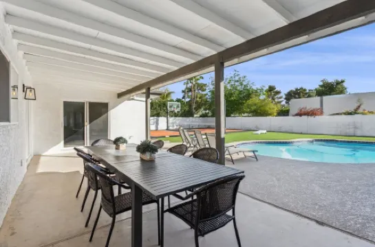 6BR Scottsdale Oasis w/ Pool, Bball & Casita!