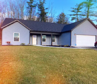 Close to Everything-Tucked Away from the Noise. A Brand-New, Blissful Stay.