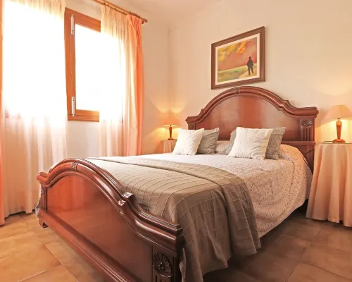 Quiet residential area, beach 300m, pool, rustic kitchen, ideal for families Hotels in Sa Coma