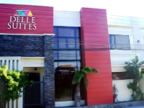 德爾套房酒店 酒店