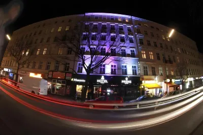Hotel Prens Berlin Kreuzberg am Maybachufer Hotels in der Nähe von Tempelhofer Feld