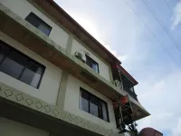 S & C Hotel Suites & Apartment