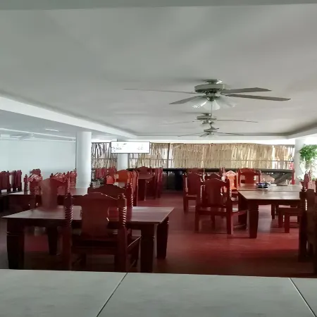 Palm Grove Saud Holiday Complex Hotel