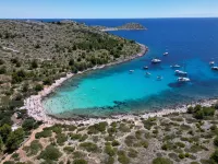 Shared condo by Zadar Oldtown and beach 400 m away