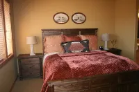 Close proximity to Squaw, Alpine, Northstar and Historic Downtown Truckee