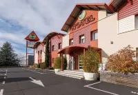 B&B HOTEL Aurillac Le Lioran Hôtels à proximité de : Decathlon Aurillac