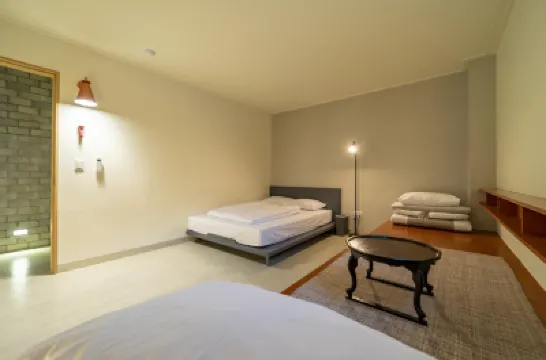 Mireuk Mireuk Hostel Hotels in 