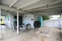 Entire Home: 4 Blocks to Ocean-Jacksonville Beach - 2-Star