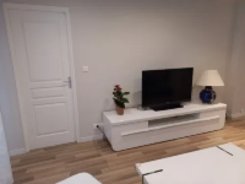 T3, 60 m2, 3 mn walk from the sandy beach, air conditioning, quiet, WIFI