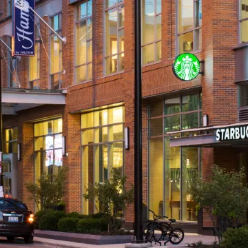 Hampton Inn Chicago McCormick Place Отели рядом с достопримечательностью «Саут-Луп»