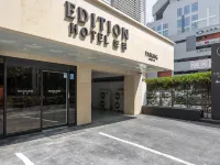 Ballantine Business Hotel Hotels near U · Square
