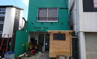 Good Trip Hostel & Bar