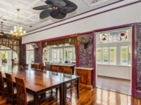 Avenues Xchange Hotels in Townsville