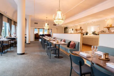 ProfilHotels Calmar Stadshotell Отели рядом с достопримечательностью «Stadsparken»