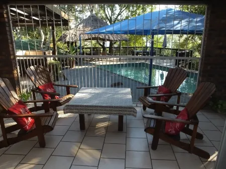 Tatenda Guest House Отели в г. Хейзивью