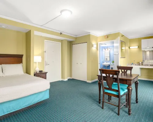 Cayman Suites Hotel Hotels near Northside Park