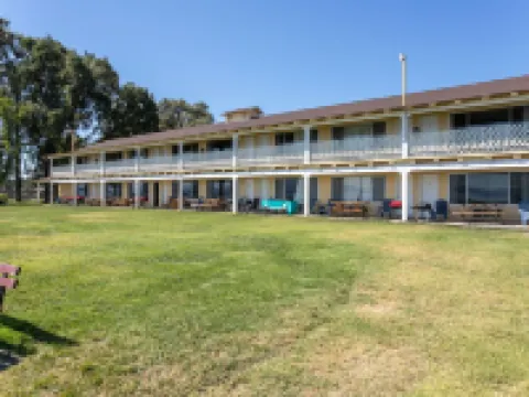 雲雀海岸度假村 萊克縣酒店