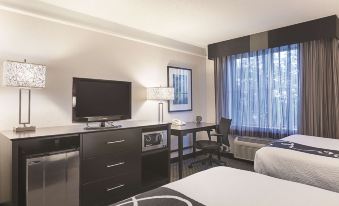 La Quinta Inn & Suites by Wyndham Fort Lauderdale Tamarac