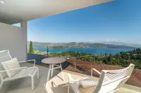 Katouna Suites Luxury Boutique Hotel Adults Only - Bergblick