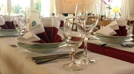 Hotel am Wintergarten Отели в г. Реде