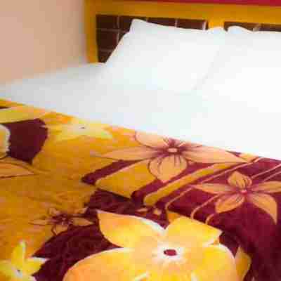 Evaville Hotel N Lounge Rooms