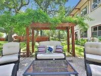 The Lancaster Manor B&B Hotels in Cooke County