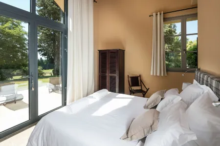 Château des Cinq Cantons Отели в г. Лориоль-дю-Конта