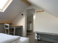 Spacious Home with Garden Near Langweerder Wielen