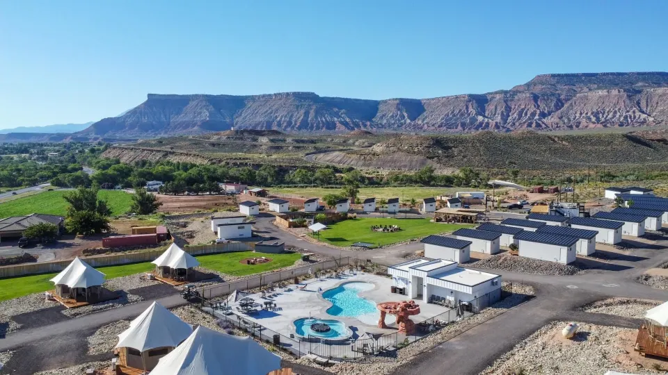 Zion Wildflower Resort, WorldHotels Backdrop